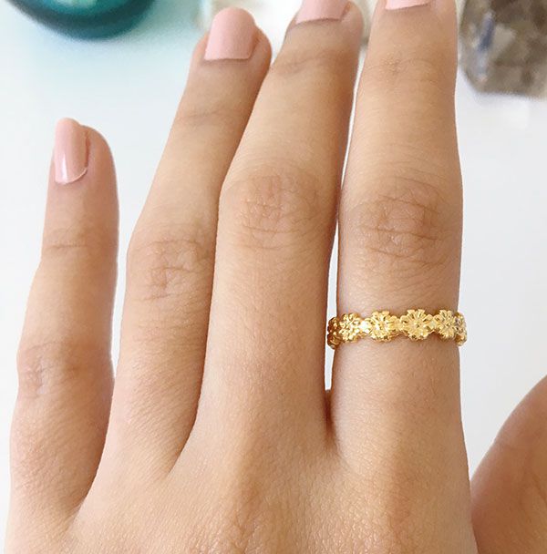 Anel de Flor Folheado a Ouro