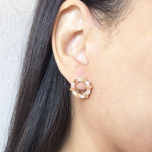 Brinco Estrelas e Zircônias Folheado